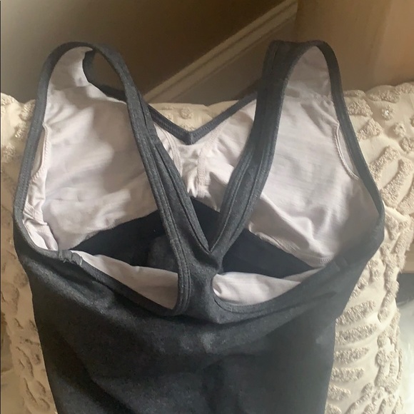 Work-out Pants and Two Tanks - Picture 3 of 7